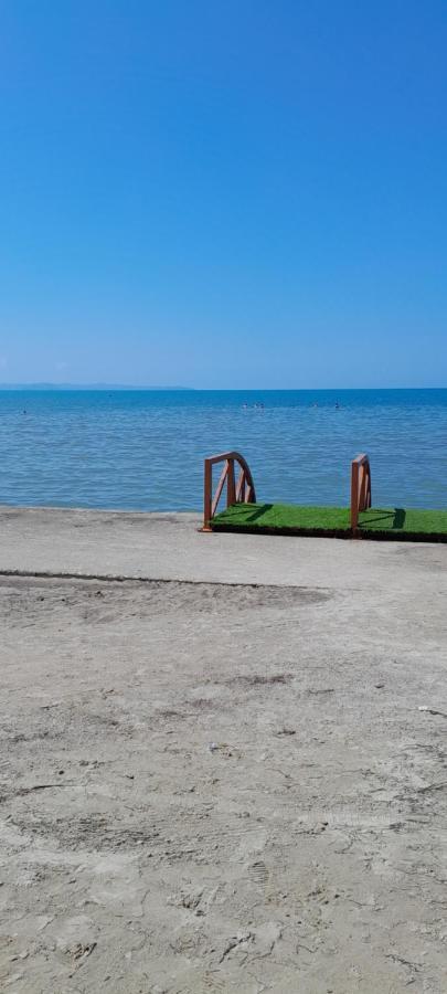 Holiday House Durres Exterior photo